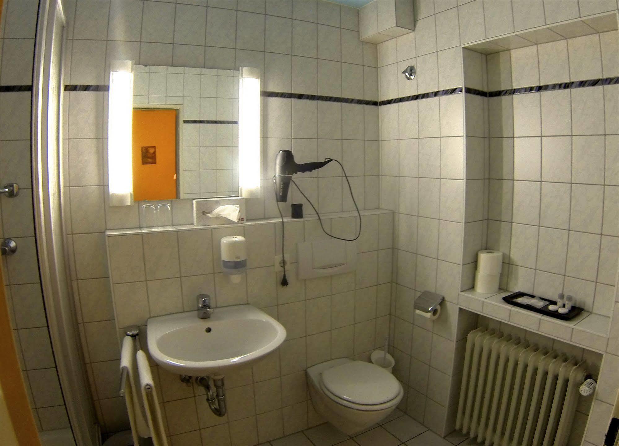 Landgasthof Ochsen Sinzheim Dış mekan fotoğraf